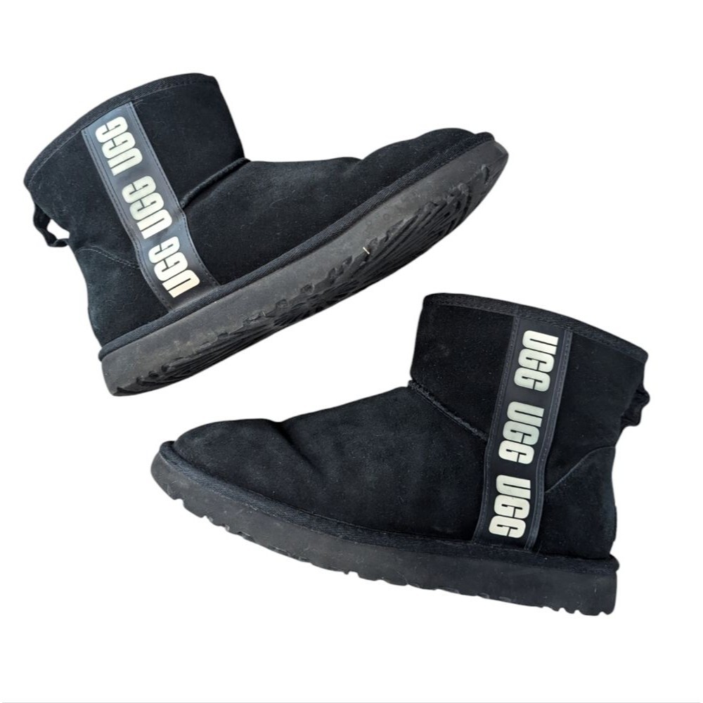 UGG classic mini side logo II suede